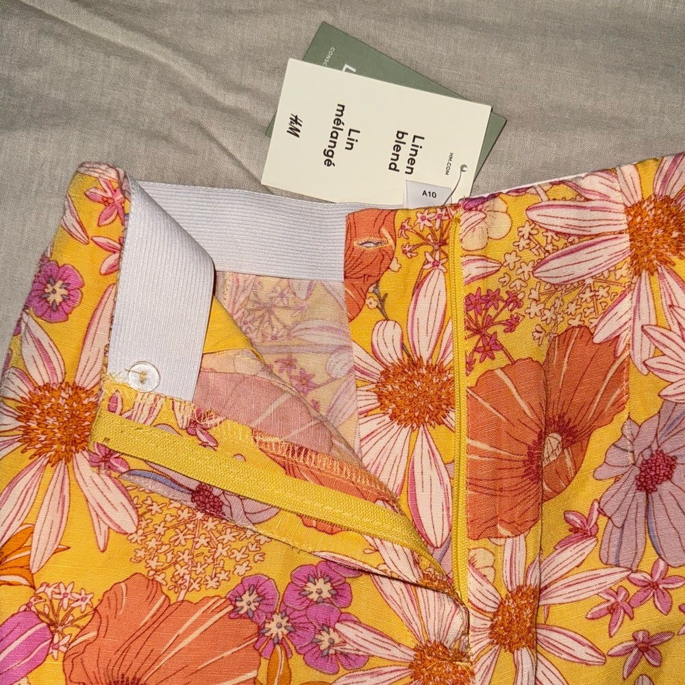 H&M Floral 2 piece short and crop top set - Picture 7 of 7